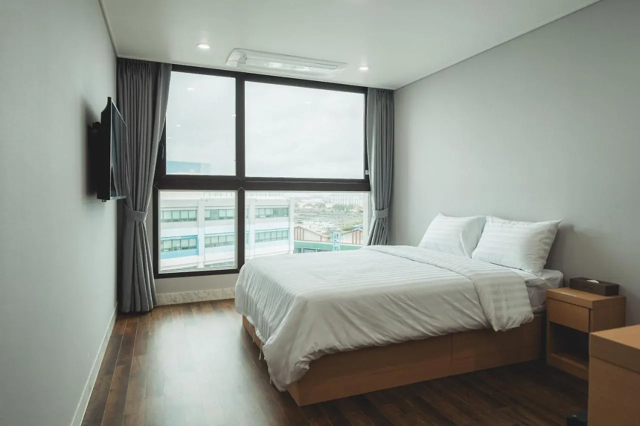 Aroomi Hotel Hyupjae Jeju