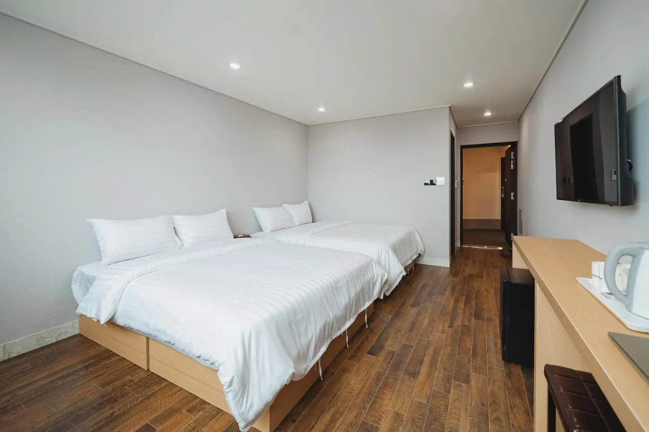 Aroomi Hotel Hyupjae Jeju