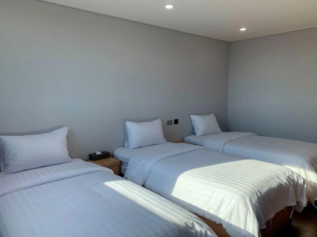 Aroomi Hotel Hyupjae Jeju