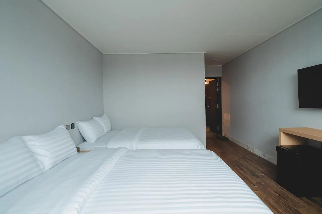 Aroomi Hotel Hyupjae Jeju